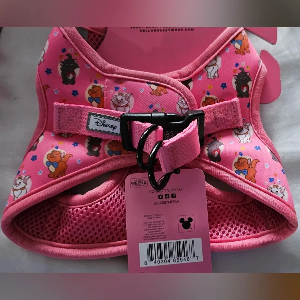 Disney Sassy Meow Pink Aristocats Harness, Collar and Leash Set (M)